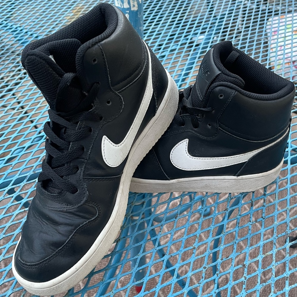 Nike Ebernon Black Mid Sneakers Big kid Sz. 8